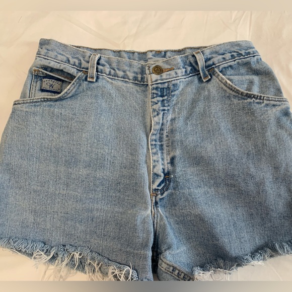 Vintage Wrangler Women's Light Blue Classic Jean Shorts - Picture 3 of 16